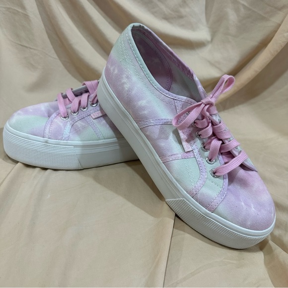 Pink Tie-dye platform sneakers - Picture 2 of 4